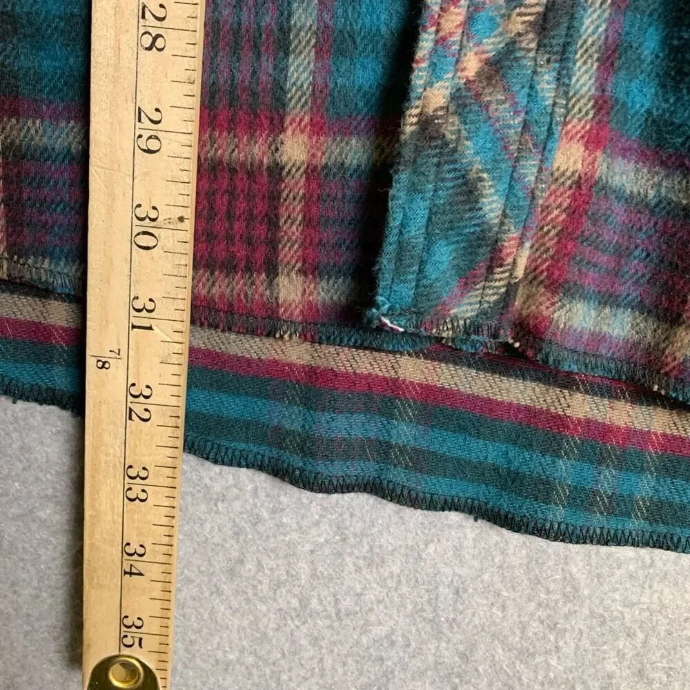 Wrangler Mens Size 17.5 Button Front Shirt Green Red Plaid Long Tails Pocket